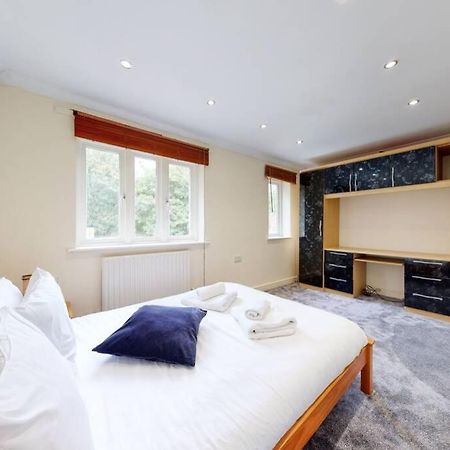 Super 2 Bed House With Privategarden London Exterior foto