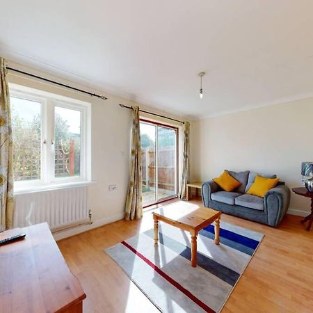 Super 2 Bed House With Privategarden London Exterior foto