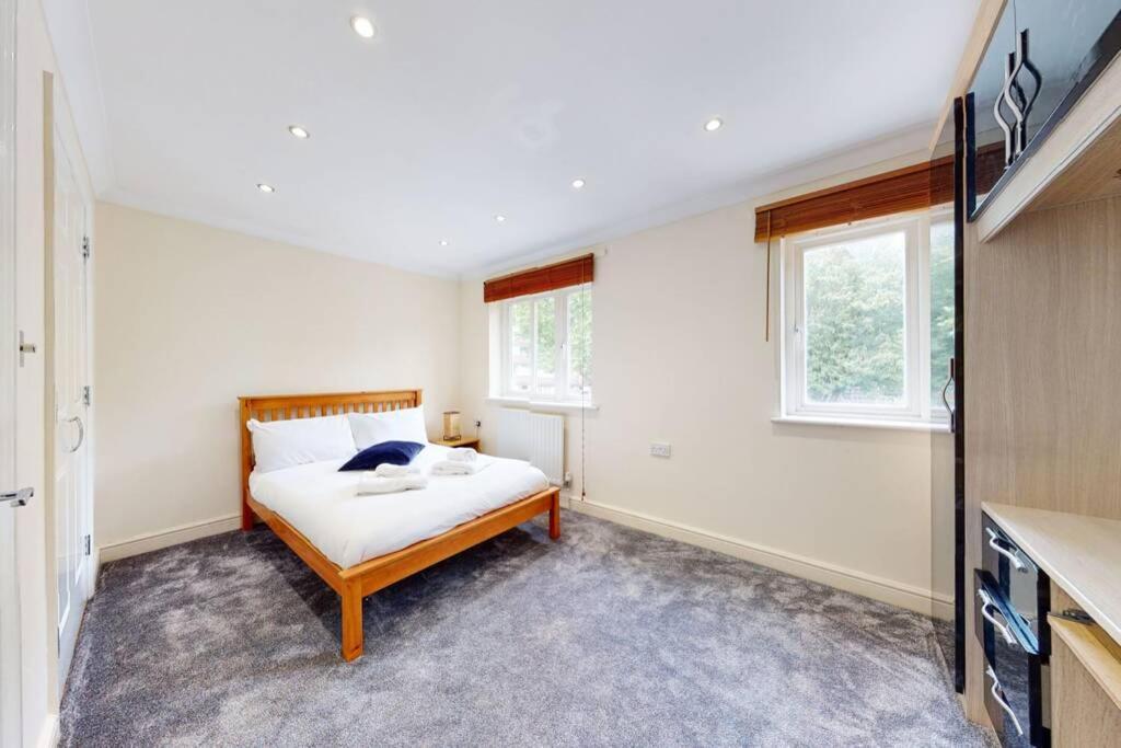 Ferienwohnung Super 2 Bed House With Privategarden London Exterior foto