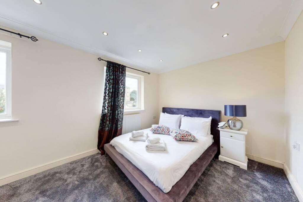 Super 2 Bed House With Privategarden London Exterior foto